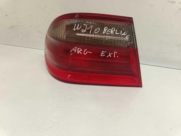 FEU ARRIERE GAUCHE MERCEDES W210 10/1999-2002 - Vue 1